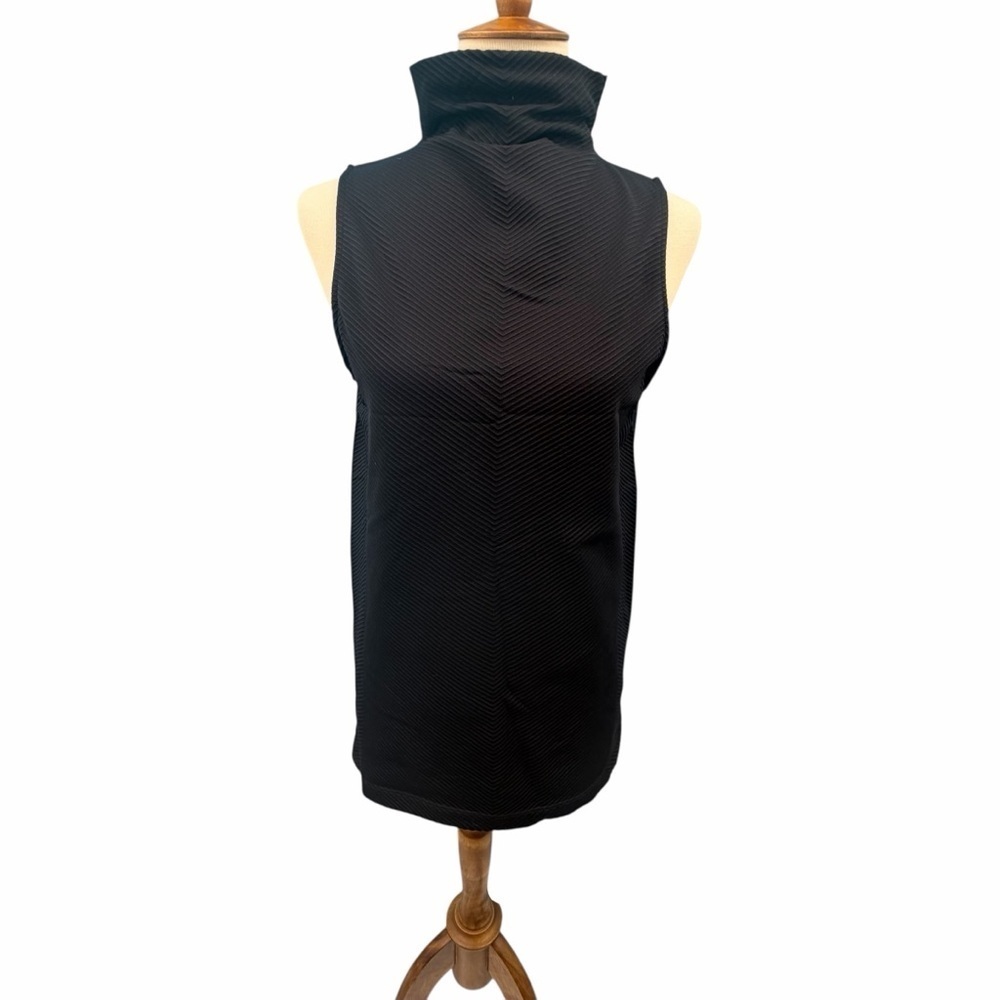 Athleta Flurry Black Textured Top